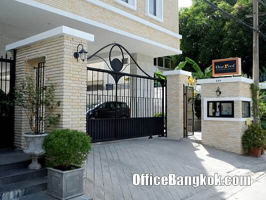Home Office 6 Storey for rent at Ekamai, Sukhumvit 63.