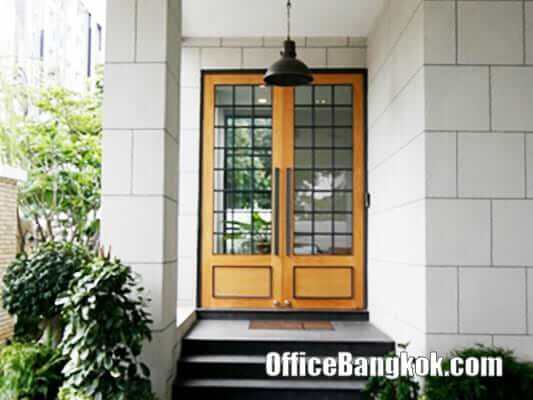 Home Office 6 Storey for rent at Ekamai, Sukhumvit 63.