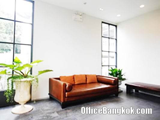 Home Office 6 Storey for rent at Ekamai, Sukhumvit 63.