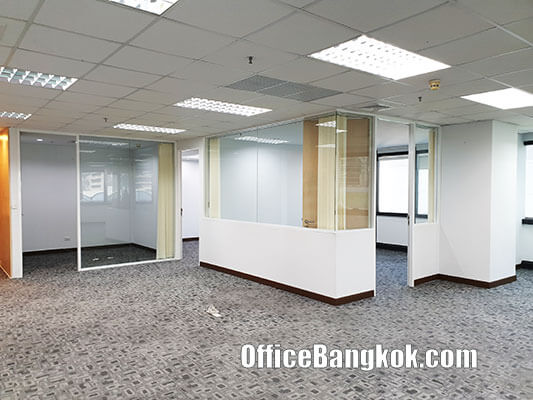 เช่าสำนักงานตกแต่งแล้วบางส่วน พื้นที่ 110 ตรม ติดรถไฟฟ้า BTS สถานีชิดลม เช่าสำนักงานตกแต่งแล้วบางส่วน พื้นที่ 110 ตรม ติดรถไฟฟ้า BTS สถานีชิดลม