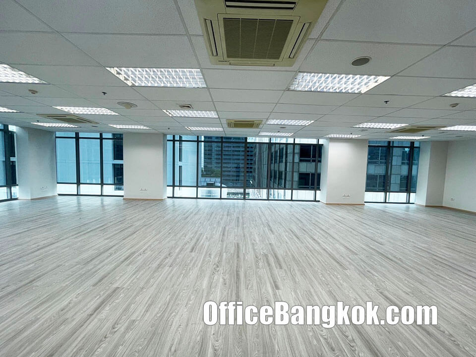 ให้เช่าออฟฟิศ พื้นที่ 140 ตรม ใกล้ BTS เพลินจิต ทำเลใจกลางเมือง