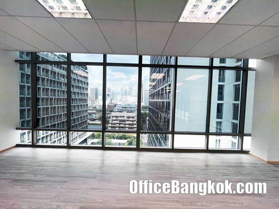 ให้เช่าออฟฟิศ พื้นที่ 140 ตรม ใกล้ BTS เพลินจิต ทำเลใจกลางเมือง