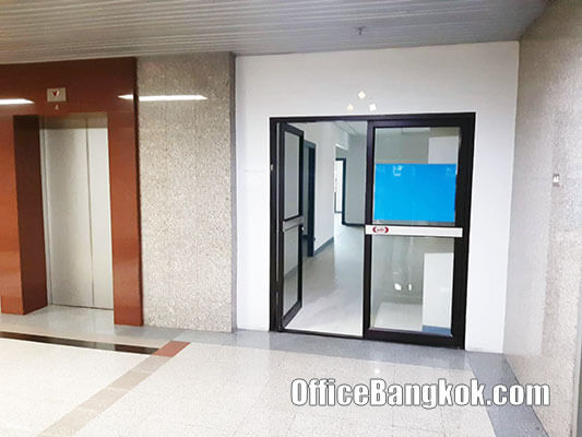 เช่าสำนักงานตกแต่งแล่วราคาถูก พื้นที่ 300 ตรม ทำเลพระราม 4
