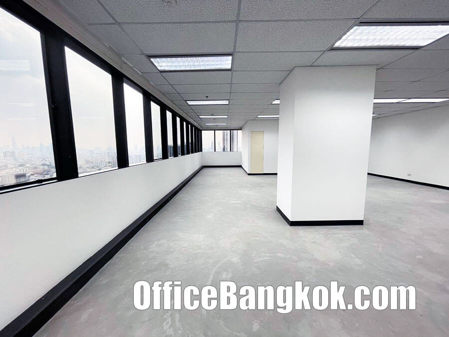 Rent Office On Ratchadapisek Road Space 111 Sqm Close To Sutthisan MRT Station
