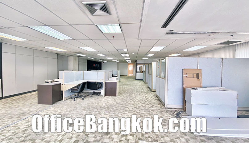 Rent Office With Partly Furnished 210 Sqm Close To Asoke BTS Station