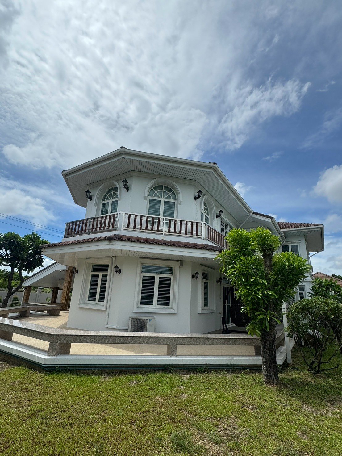 ให้เช่าบ้าน ย่านแบริ่ง (สุขุมวิท 107) 650 ตรม. กรุงเทพ เขตบางนา กรุงเทพมหานคร
