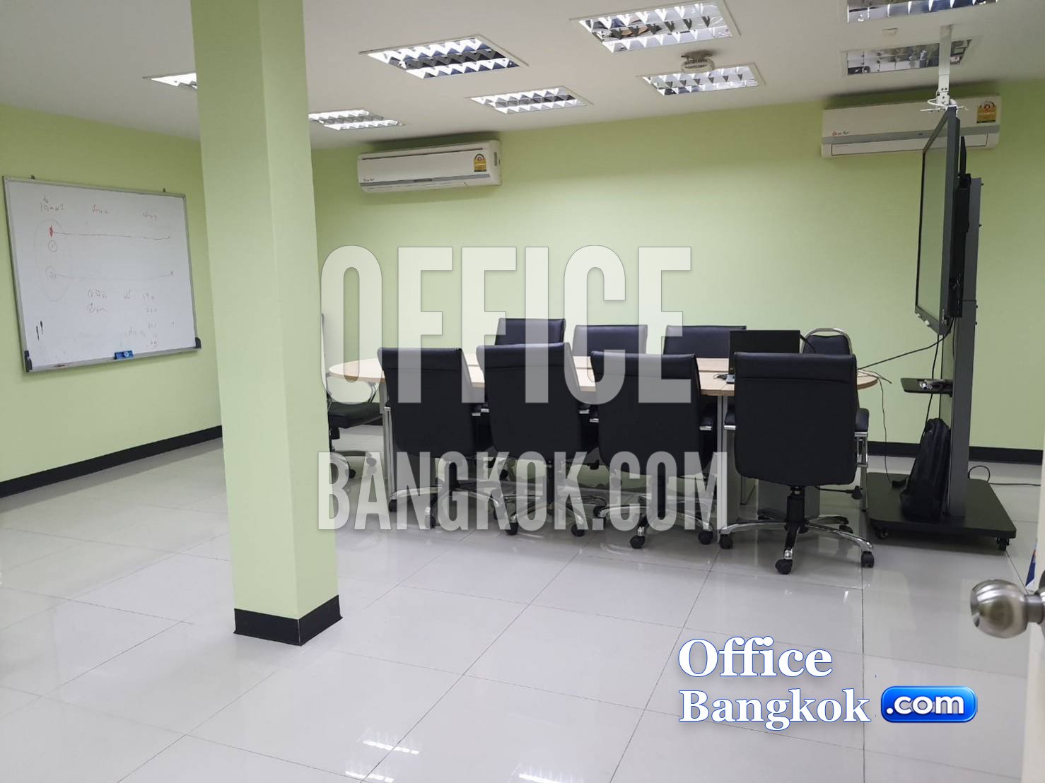 ให้เช่าและขายอาคารพาณิชย์  5 ชั้น รัชดาภิเษก ซอย 22  พื้นที่ใช้สอย 1,040 ตรม. กรุงเทพ เขตห้วยขวาง กรุงเทพมหานคร — ห้องน้ำ