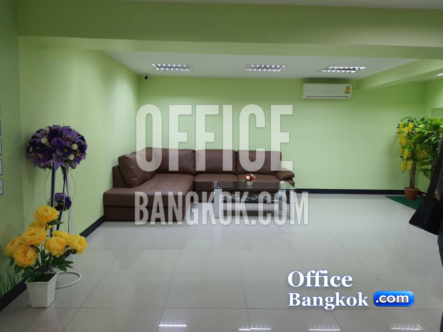 ให้เช่าและขายอาคารพาณิชย์  5 ชั้น รัชดาภิเษก ซอย 22  พื้นที่ใช้สอย 1,040 ตรม. กรุงเทพ เขตห้วยขวาง กรุงเทพมหานคร — ทางเข้า
