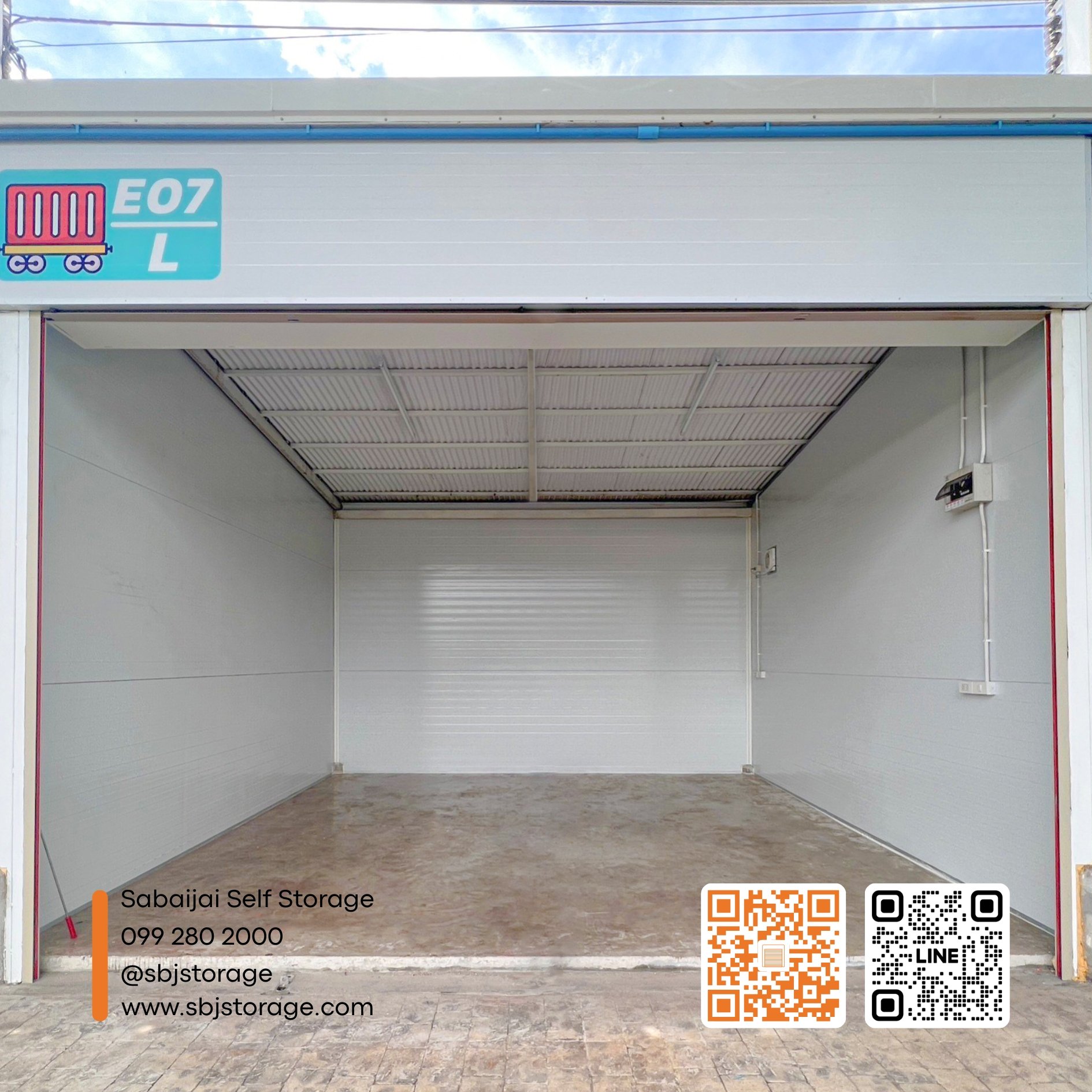 Rent a small warehouse 5.25 - 192 square meters Borommaratchachonnani - Thaweewattana next to Borommaratchachonnani Road. Special price from 2,370/month. เขตทวีวัฒนา กรุงเทพมหานคร — Parking