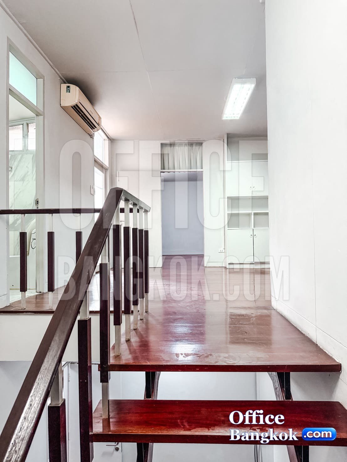 Home office for 🏢 rent in Thonglor, Soi Thonglor 20 | can register a company with a space of 150 sq.m. เขตวัฒนา กรุงเทพมหานคร