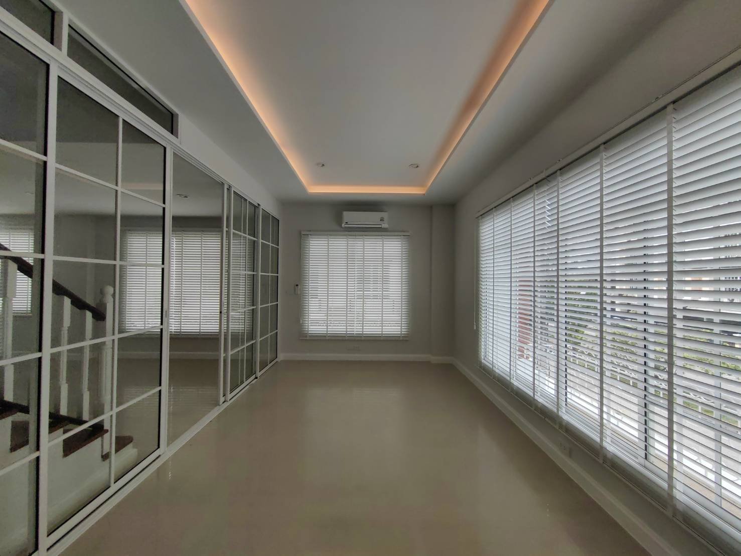 Home Office for Rent ลาซาล ซอย 40 4 Floors 320 sqm Bangkok เขตบางนา กรุงเทพมหานคร — Bedroom
