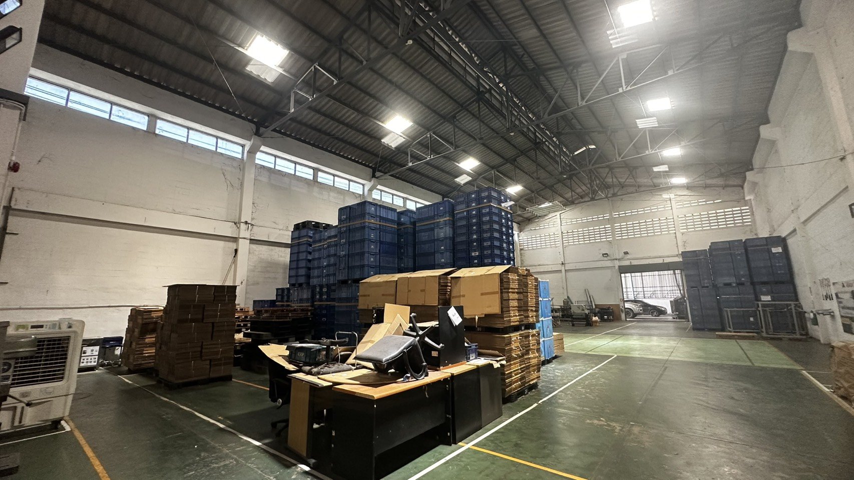 Super cheap warehouse for sale in Factory Land Wang Noi project!! เขตวังน้อย พระนครศรีอยุธยา — Roof / terrace