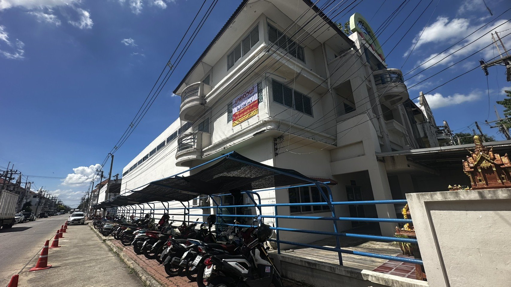 Super cheap warehouse for sale in Factory Land Wang Noi project!! เขตวังน้อย พระนครศรีอยุธยา — Interior