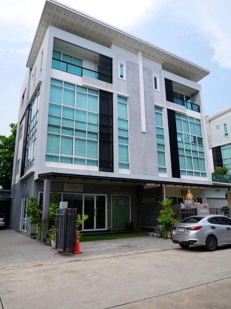 ขายโฮมออฟฟิศ 4 ชั้น ยูนิตหัวมุม Biz Galleria นวลจันทร์ บึงกุ่ม 16.9 ล้าน เขตบึงกุ่ม กรุงเทพมหานคร
