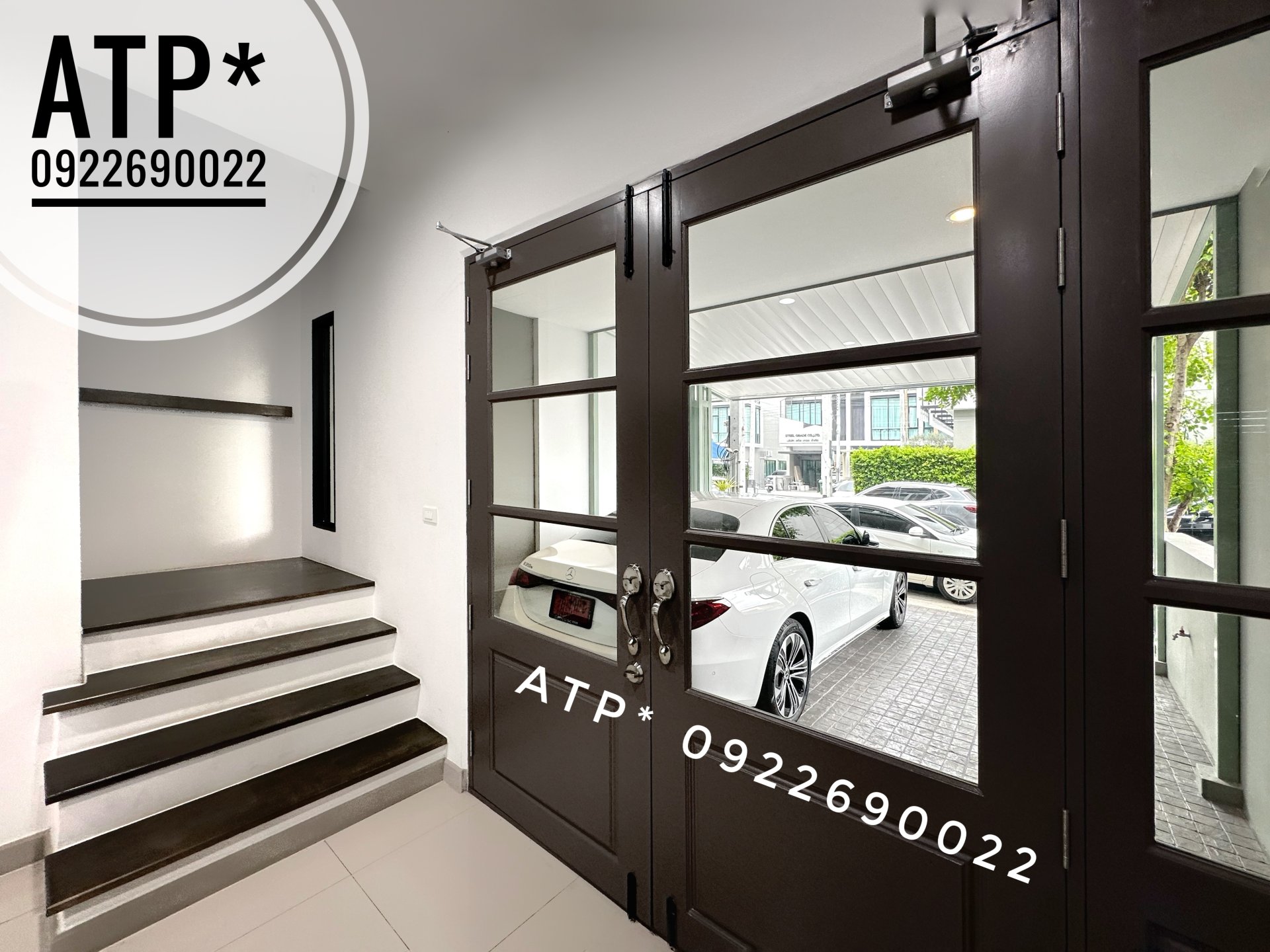 **เช่า** Premium Place Mix นวลจันทร์ - โฮมออฟฟิศ 2 คูหาคู่เชื่อมพื้นที่ 42.6 ตรว / 4 ชั้น / 6 ห้อง / 6 โถง / 8 น้ำ / เคาท์เตอร์ครัว + แอร์ครบห้อง / 6 ที่จอดรถ - ตบแต่งพร้อมเข้าอยุ่  จดทะเบียนบริษัทได้ เขตบึงกุ่ม กรุงเทพมหานคร — ที่จอดรถ