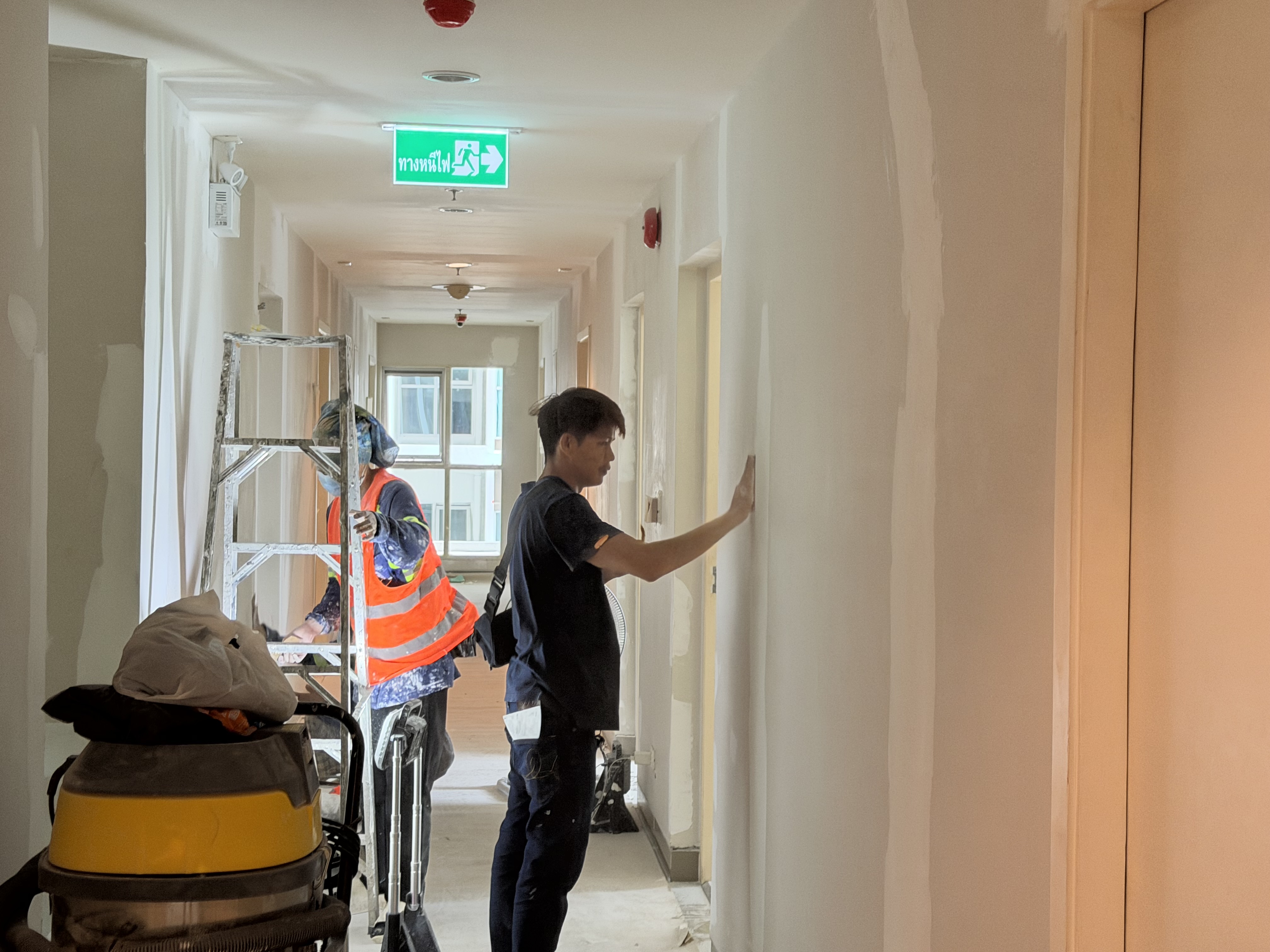 The work of repairing the central hallway of Aspire Condo, Rama 9 — photo 8
